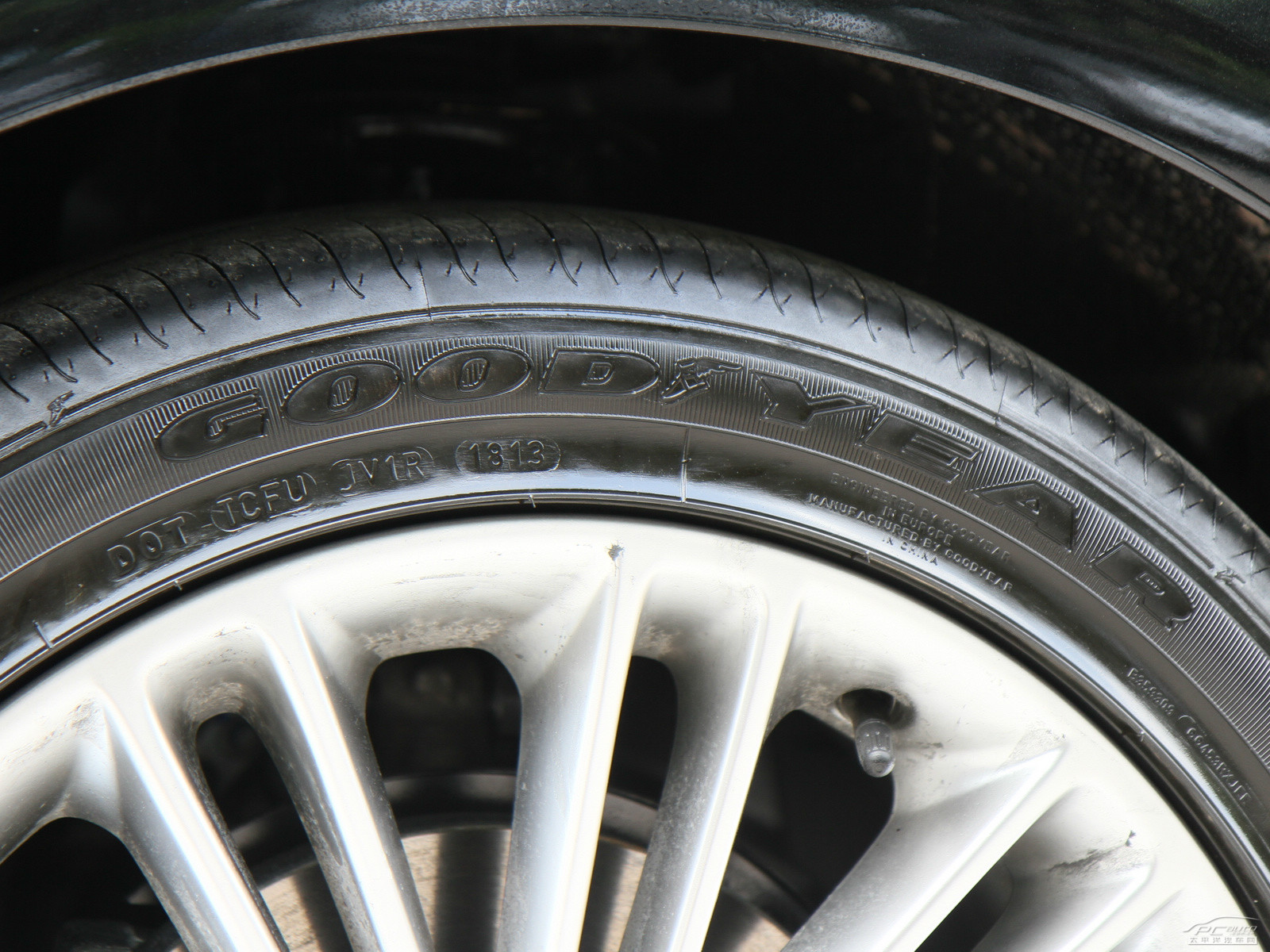 蒙迪歐細(xì)節(jié)高清大圖