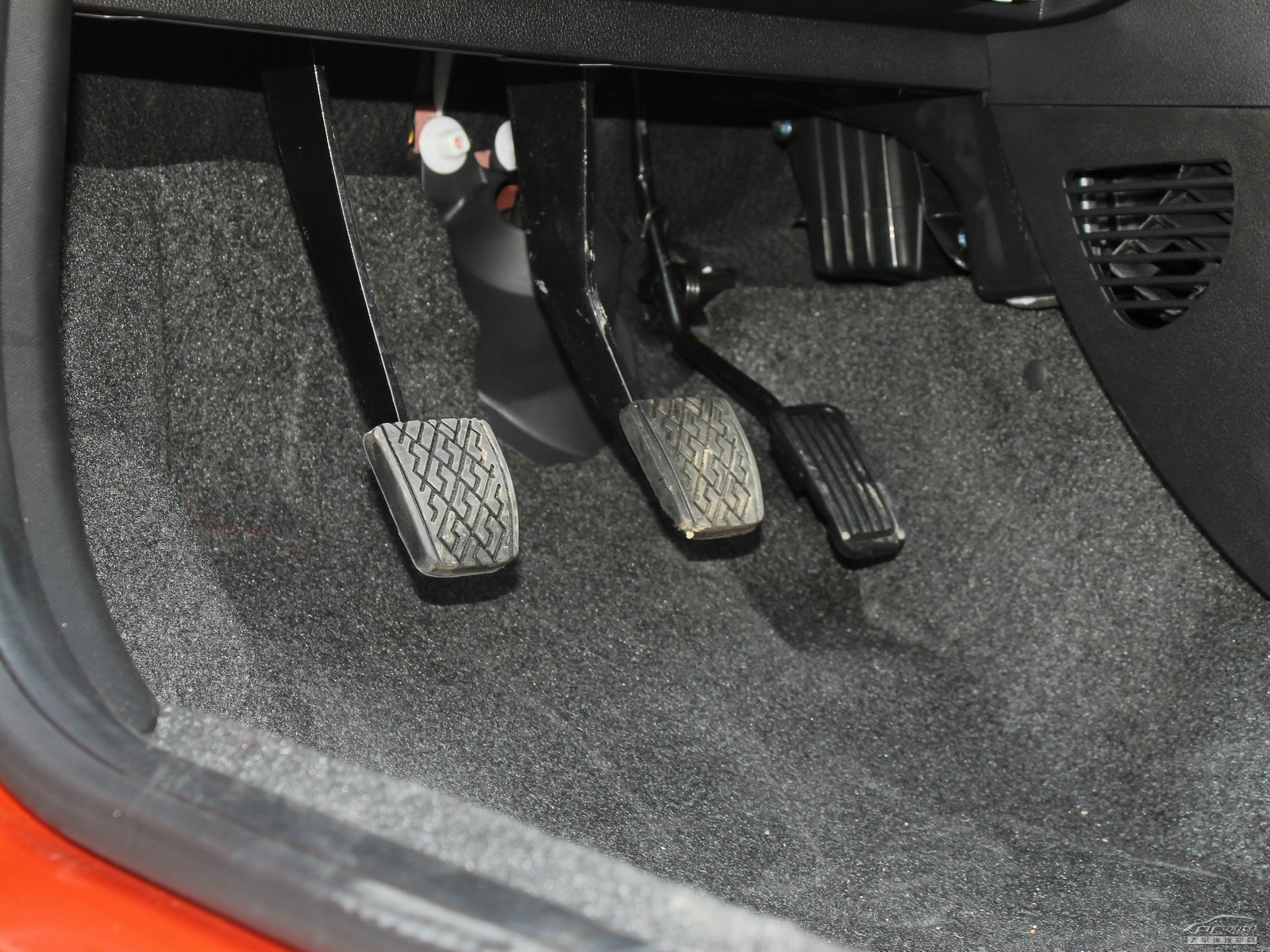 吉利GX2內(nèi)飾高清大圖