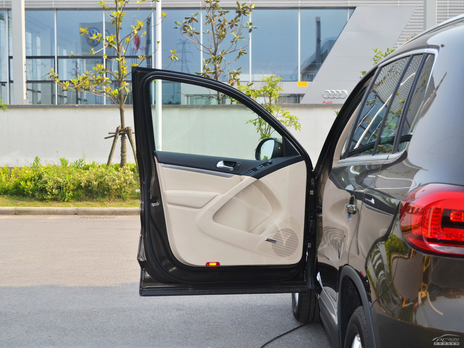 途觀內(nèi)飾高清大圖