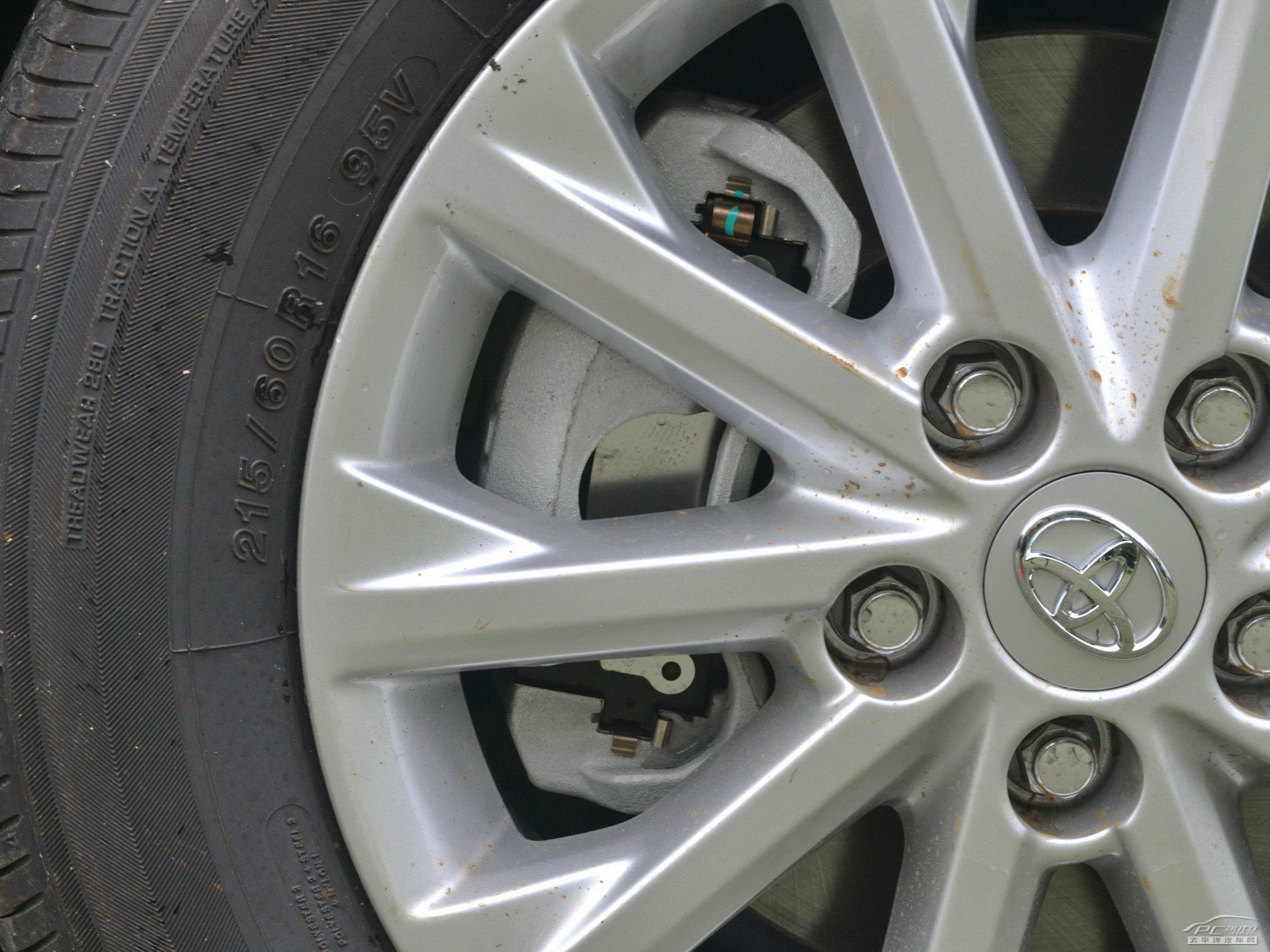 凱美瑞細(xì)節(jié)高清大圖