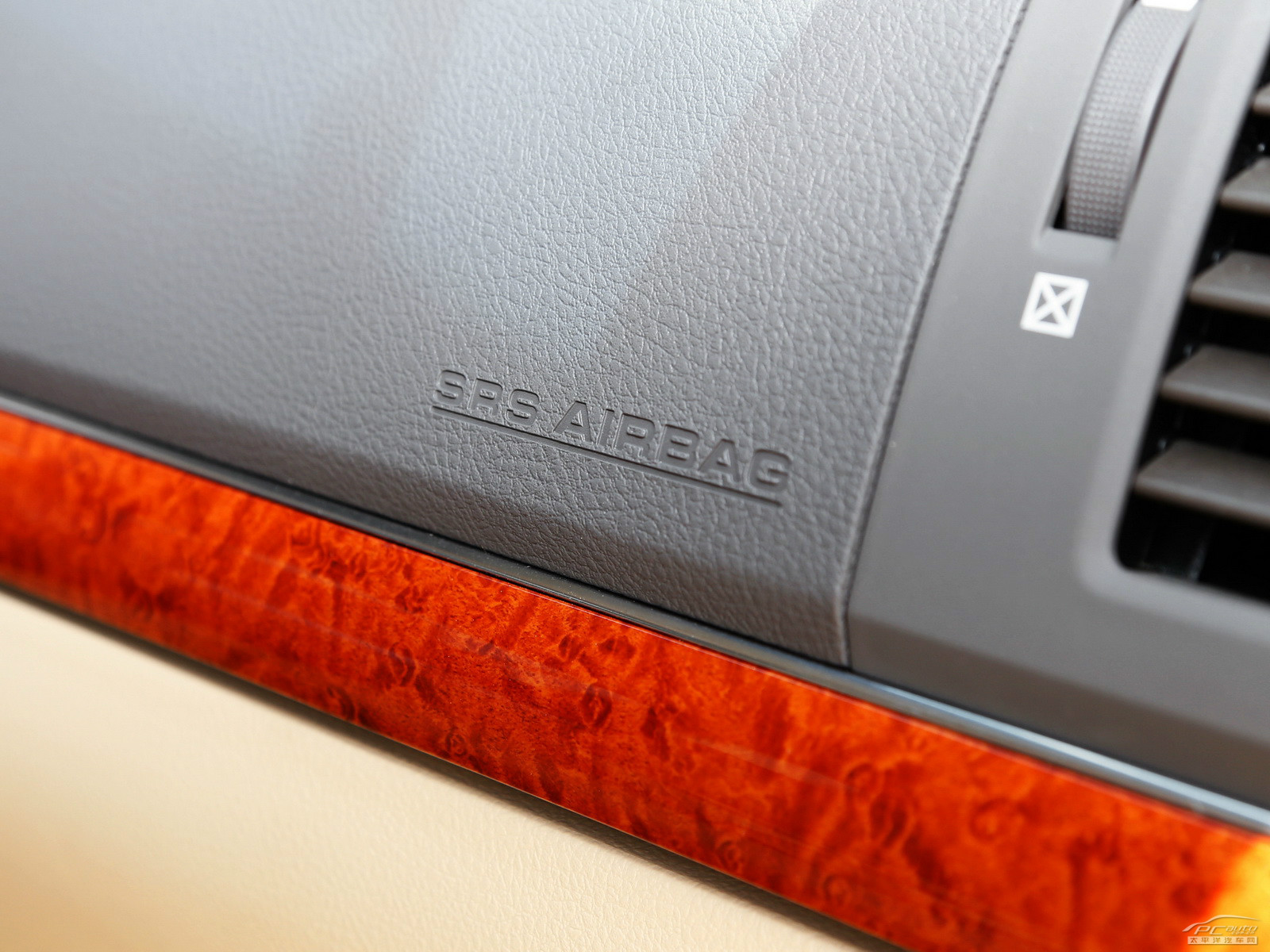 蘭德酷路澤(進(jìn)口) 內(nèi)飾高清大圖