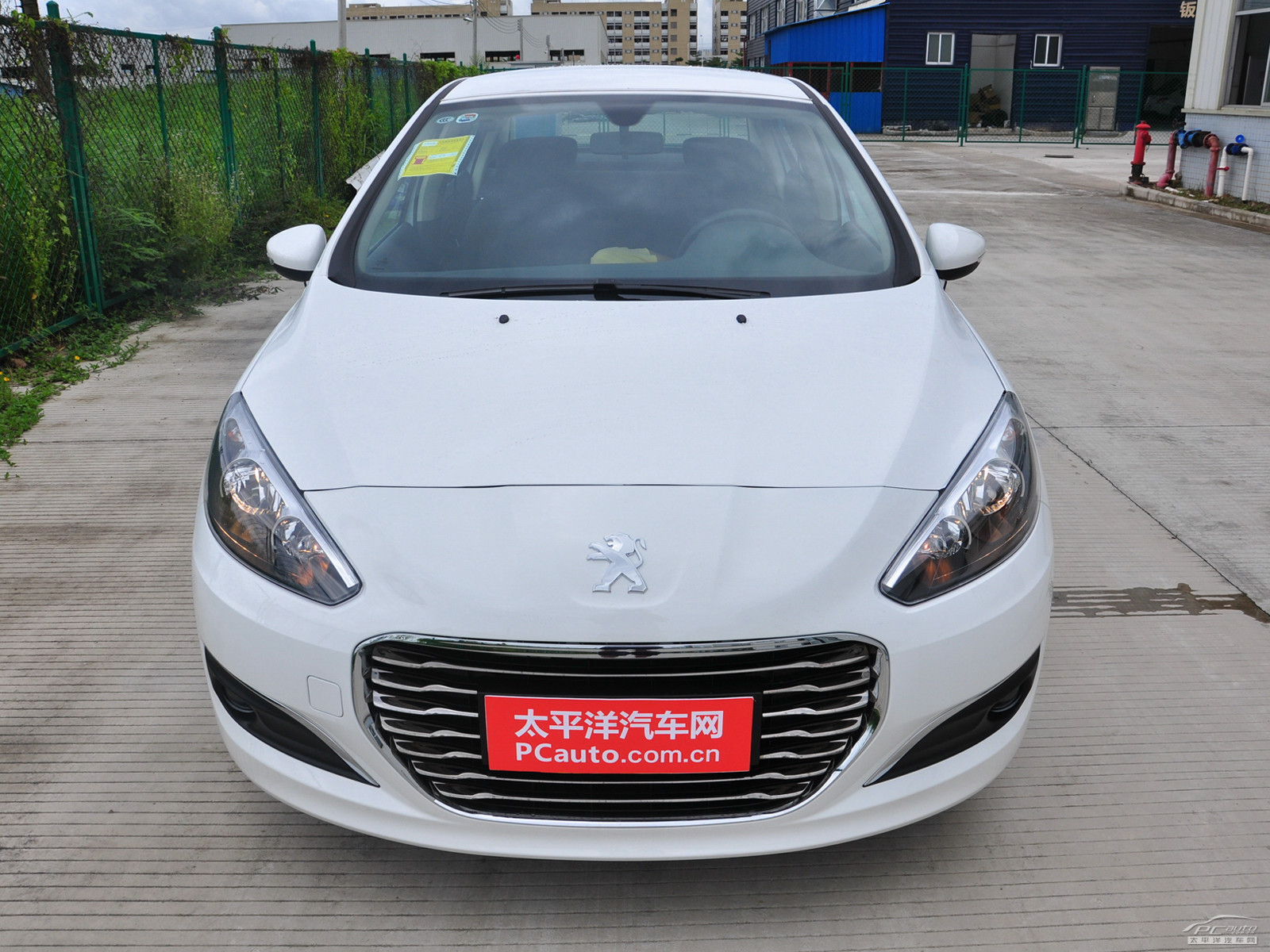 標(biāo)致308外觀高清大圖