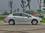 2013款 1.6L 手動(dòng)優(yōu)尚型 2013款 1.6L 手動(dòng)優(yōu)尚型