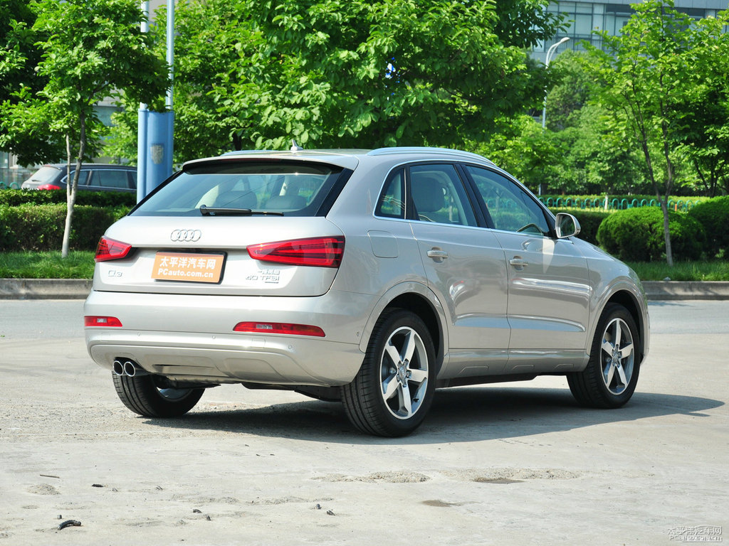 鉑金米奧迪Q3整車(chē)外觀外觀圖片