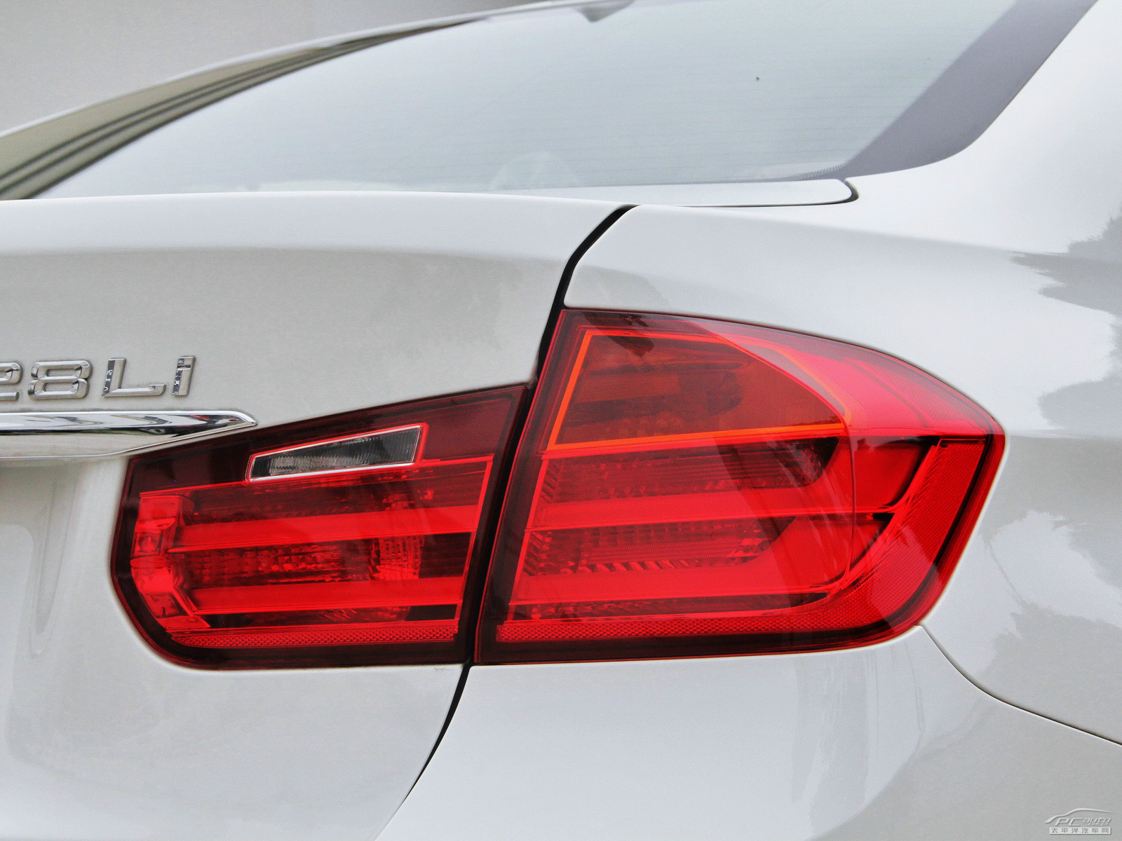 寶馬3系外觀高清大圖