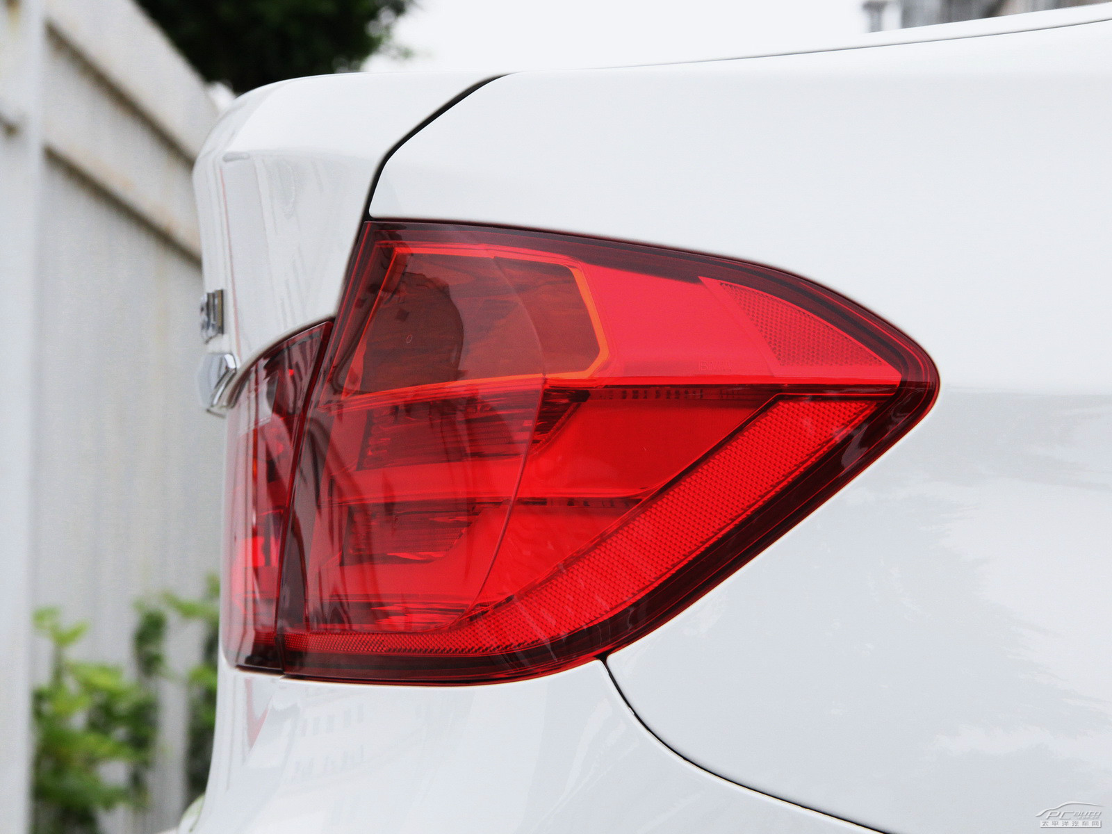 寶馬3系外觀高清大圖