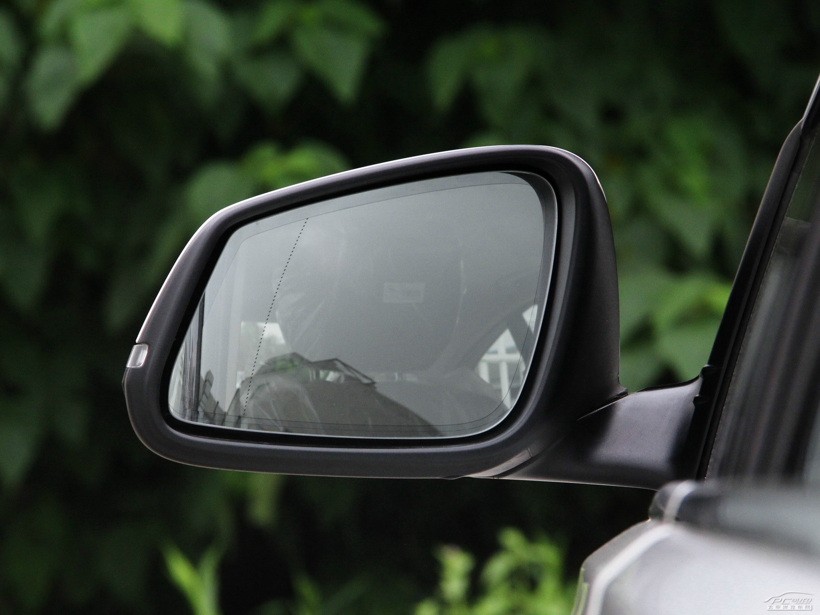 寶馬3系外觀高清大圖