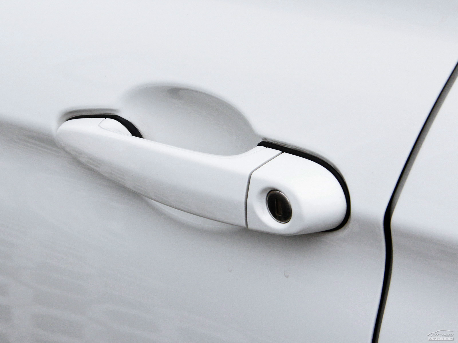 寶馬3系外觀高清大圖