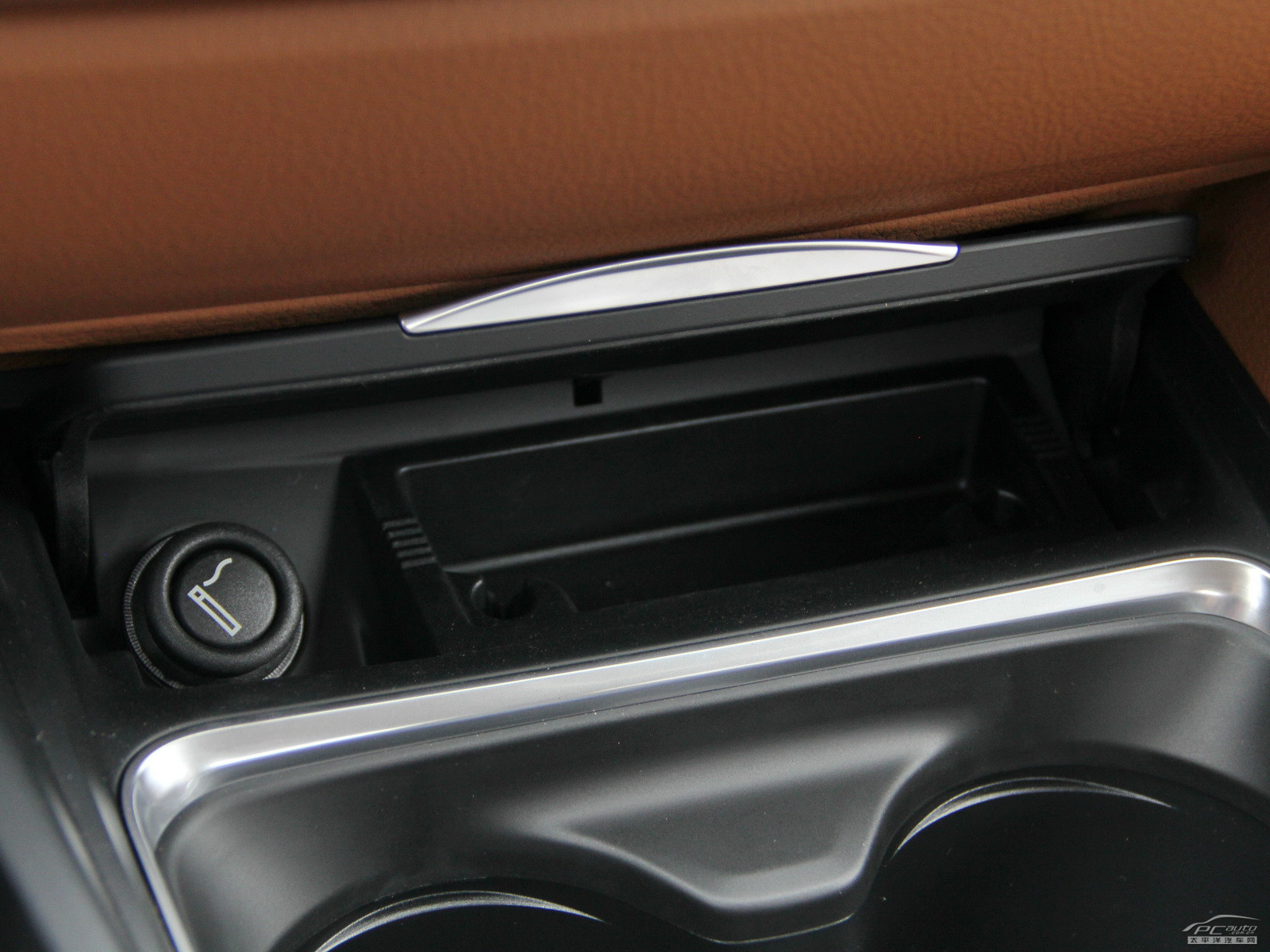 寶馬3系空間高清大圖