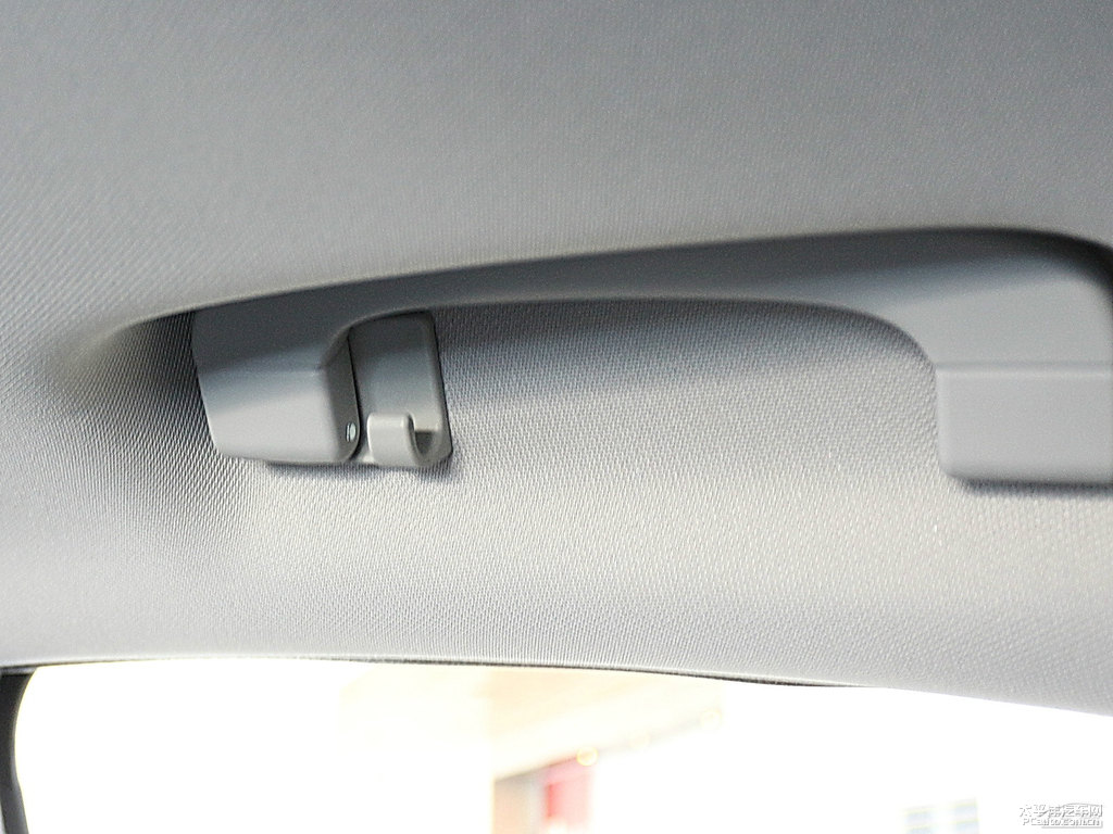 圣峰白MG6車(chē)廂內(nèi)飾圖片