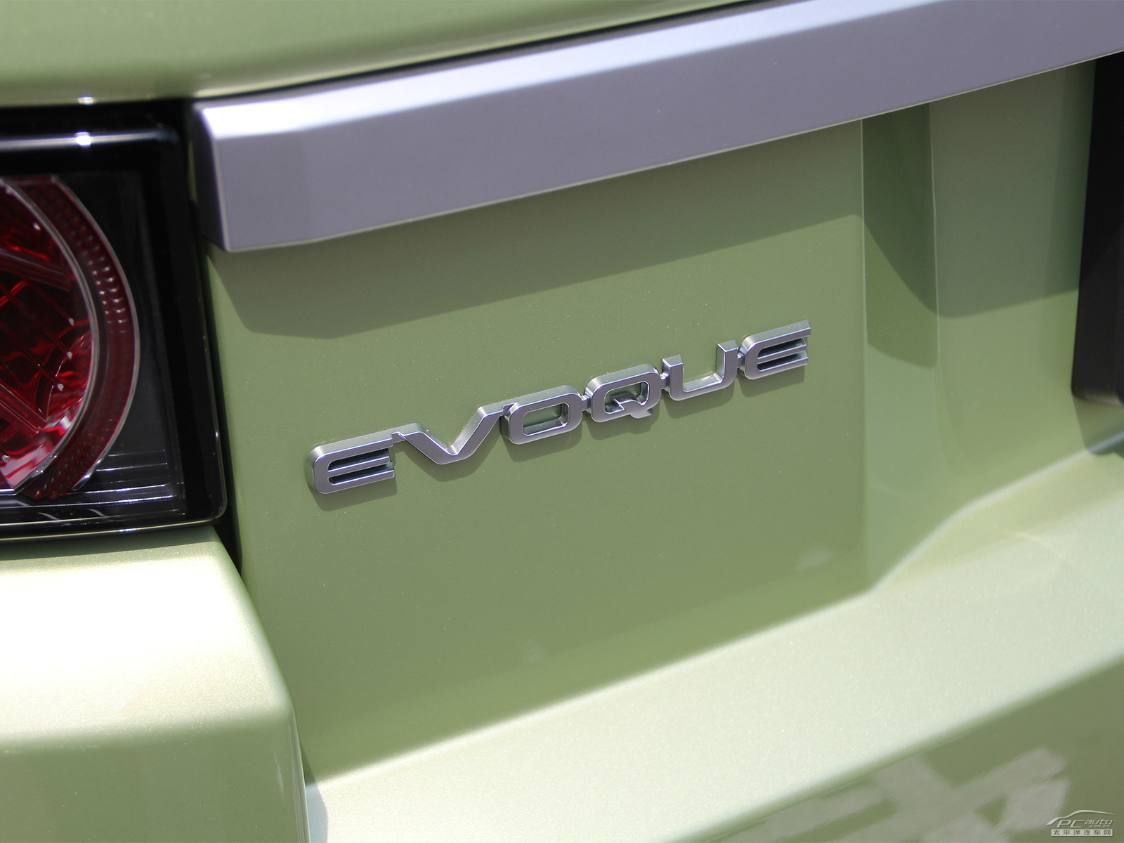 攬勝極光(進口)外觀高清大圖