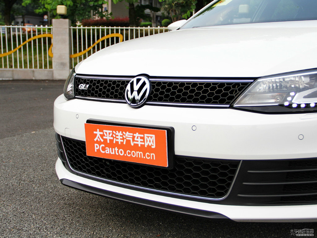 糖果白速騰車頭外觀圖片