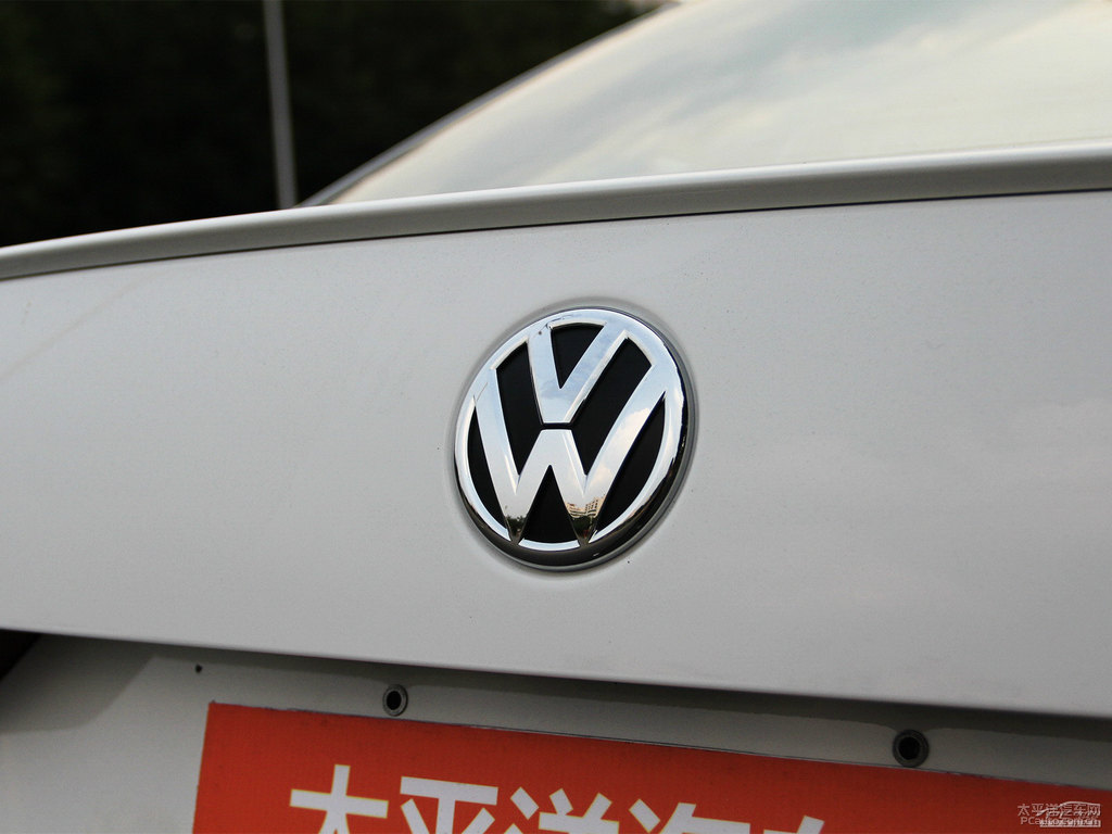 糖果白速騰車尾外觀圖片