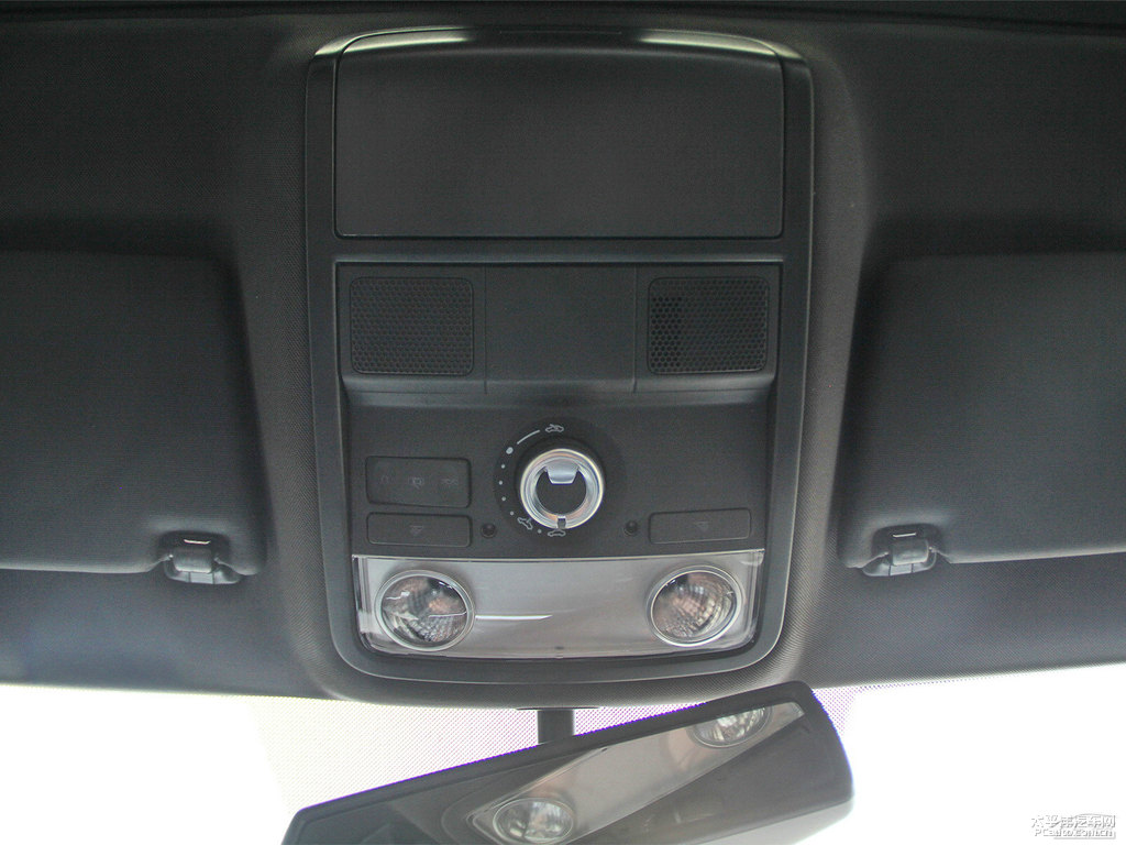 糖果白速騰車(chē)廂內(nèi)飾圖片