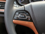 2013款 1.5L CVT 女性版 精英型 2013款 1.5L CVT 女性版 精英型