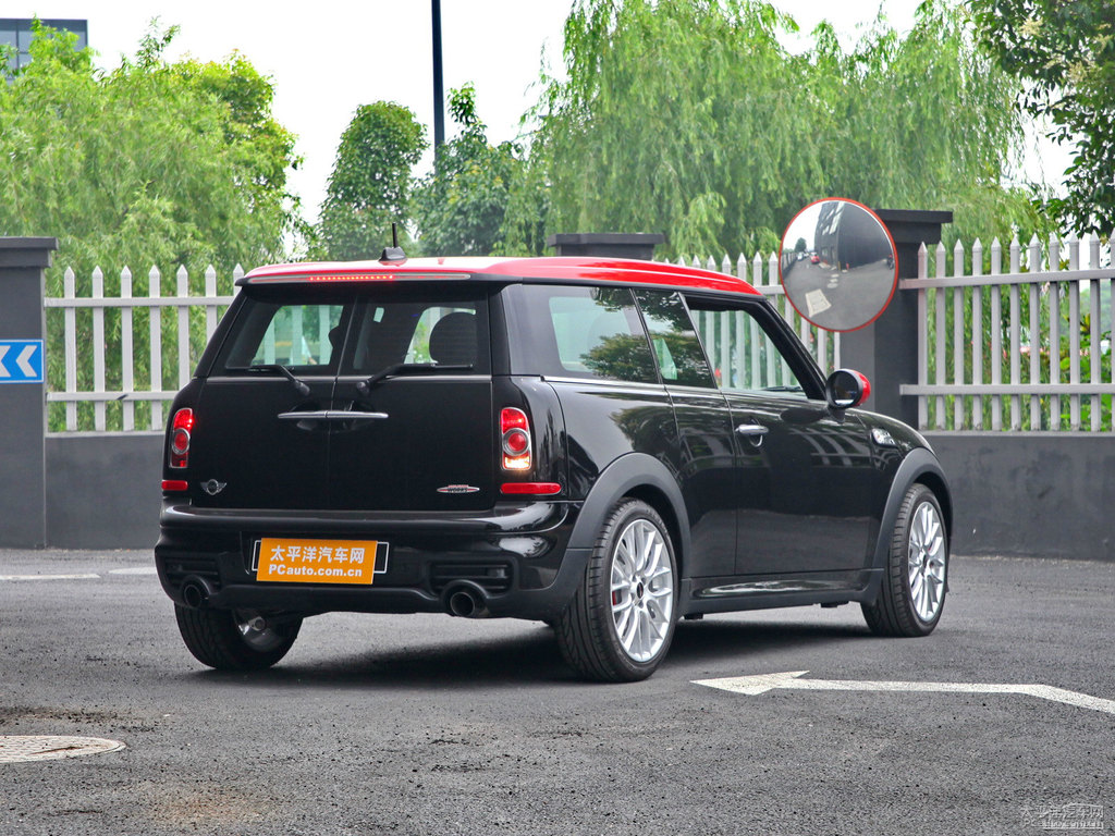 ҹMINI JCW CLUBMAN܇^^DƬ