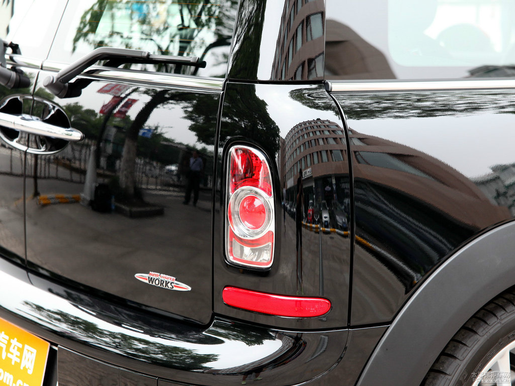 ҹMINI JCW CLUBMAN܇(ch)β^DƬ