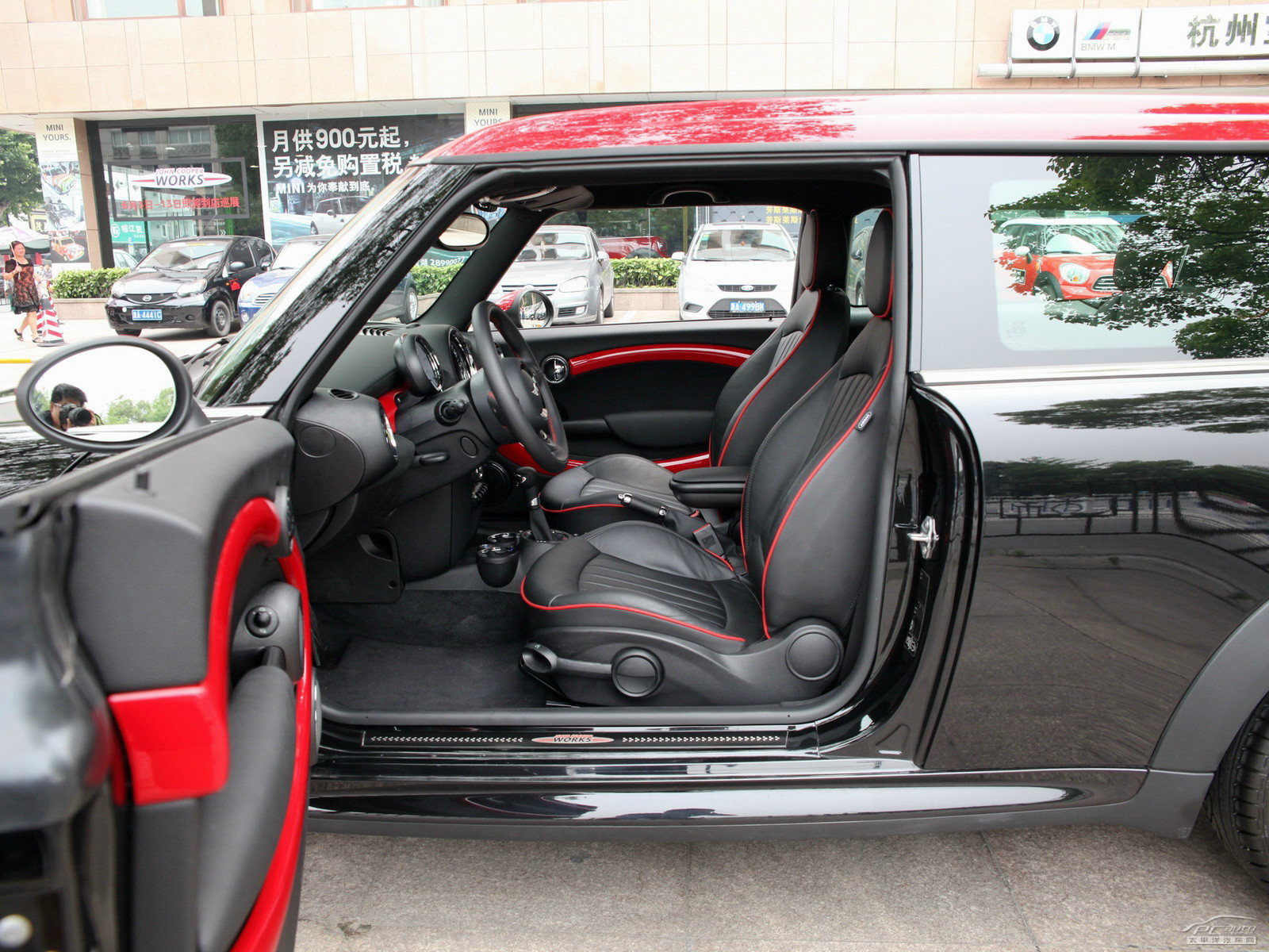 MINI JCW CLUBMAN空間高清大圖