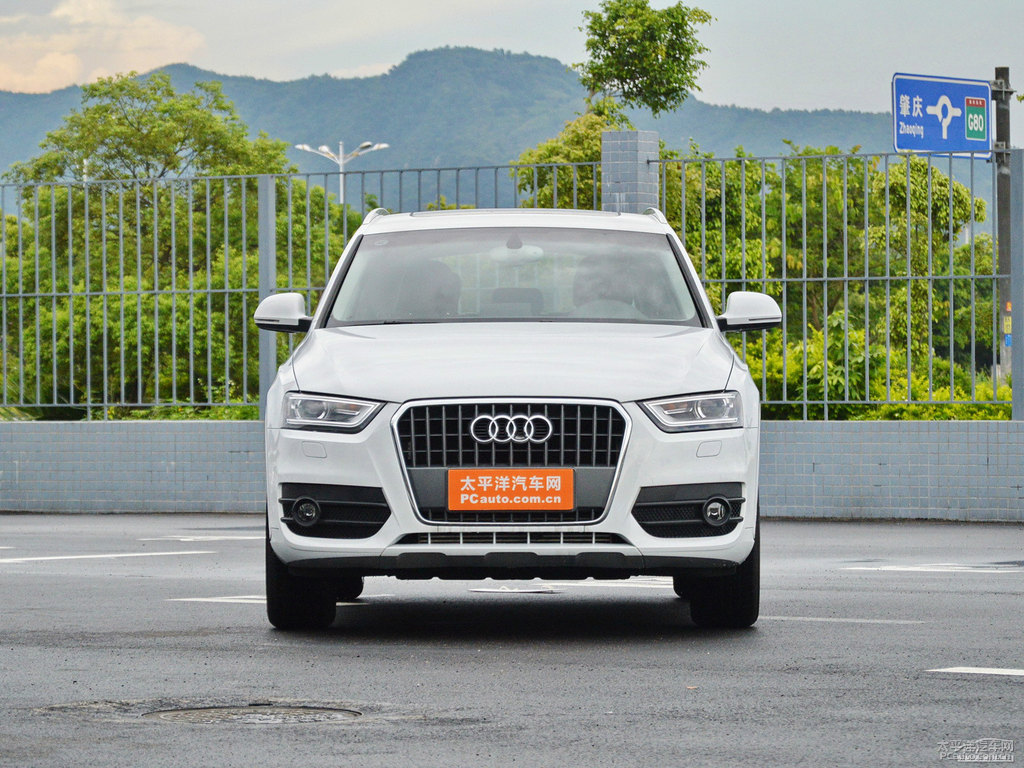 冰川白奧迪Q3整車外觀外觀圖片