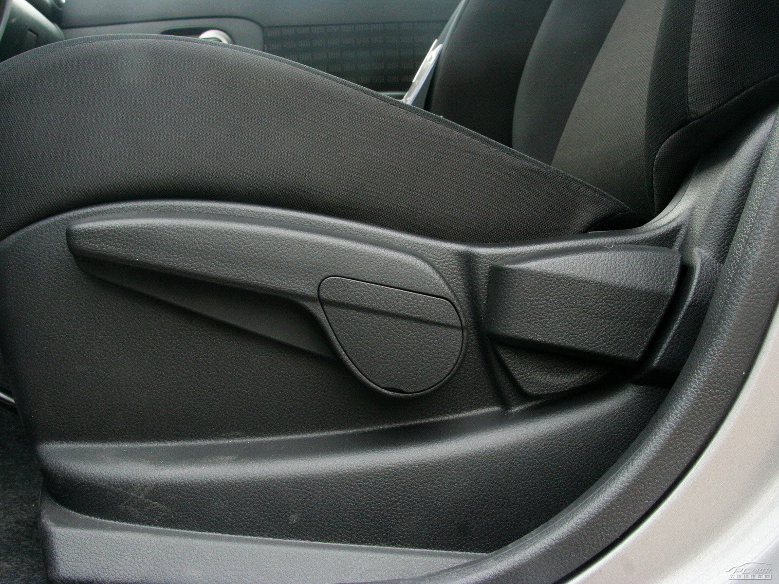 驪威內(nèi)飾高清大圖