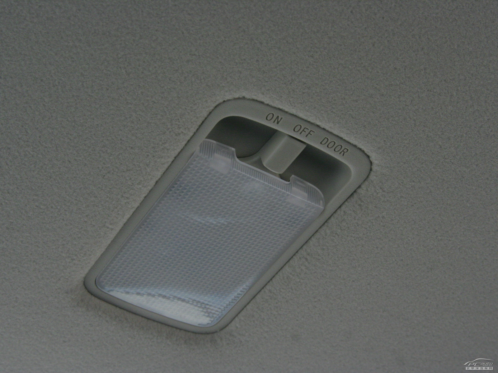 驪威內(nèi)飾高清大圖