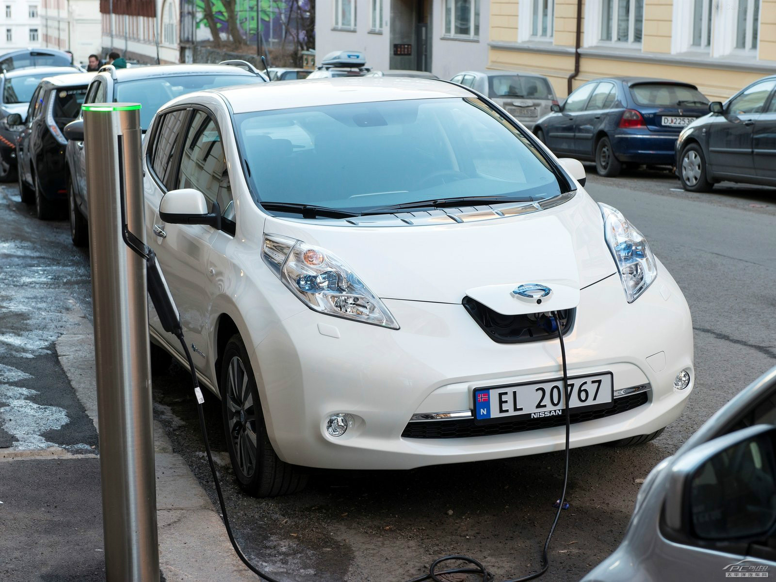 聆風(fēng)Leaf外觀高清大圖