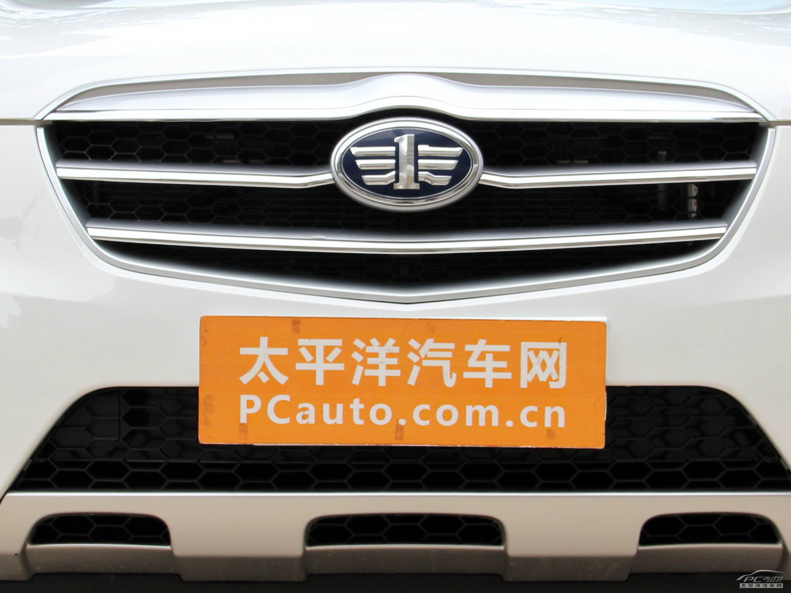 奔騰X80外觀高清大圖