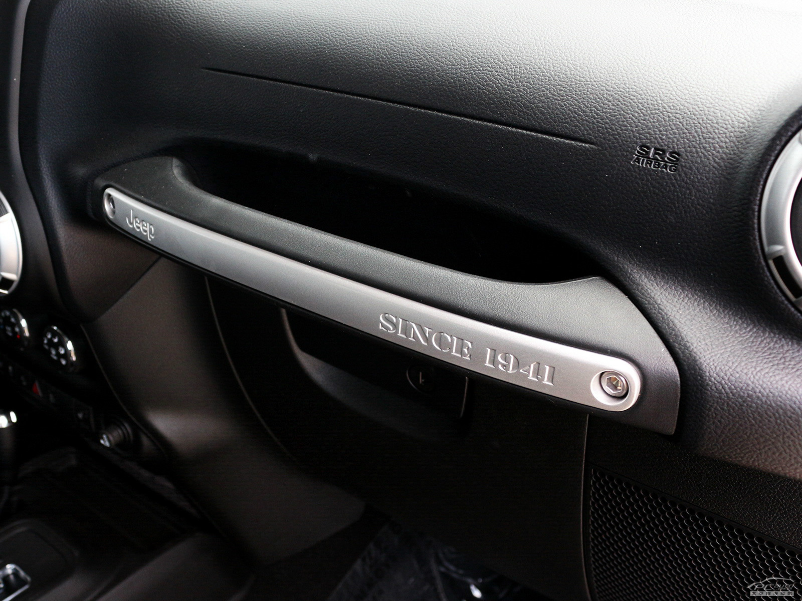 牧馬人內(nèi)飾高清大圖