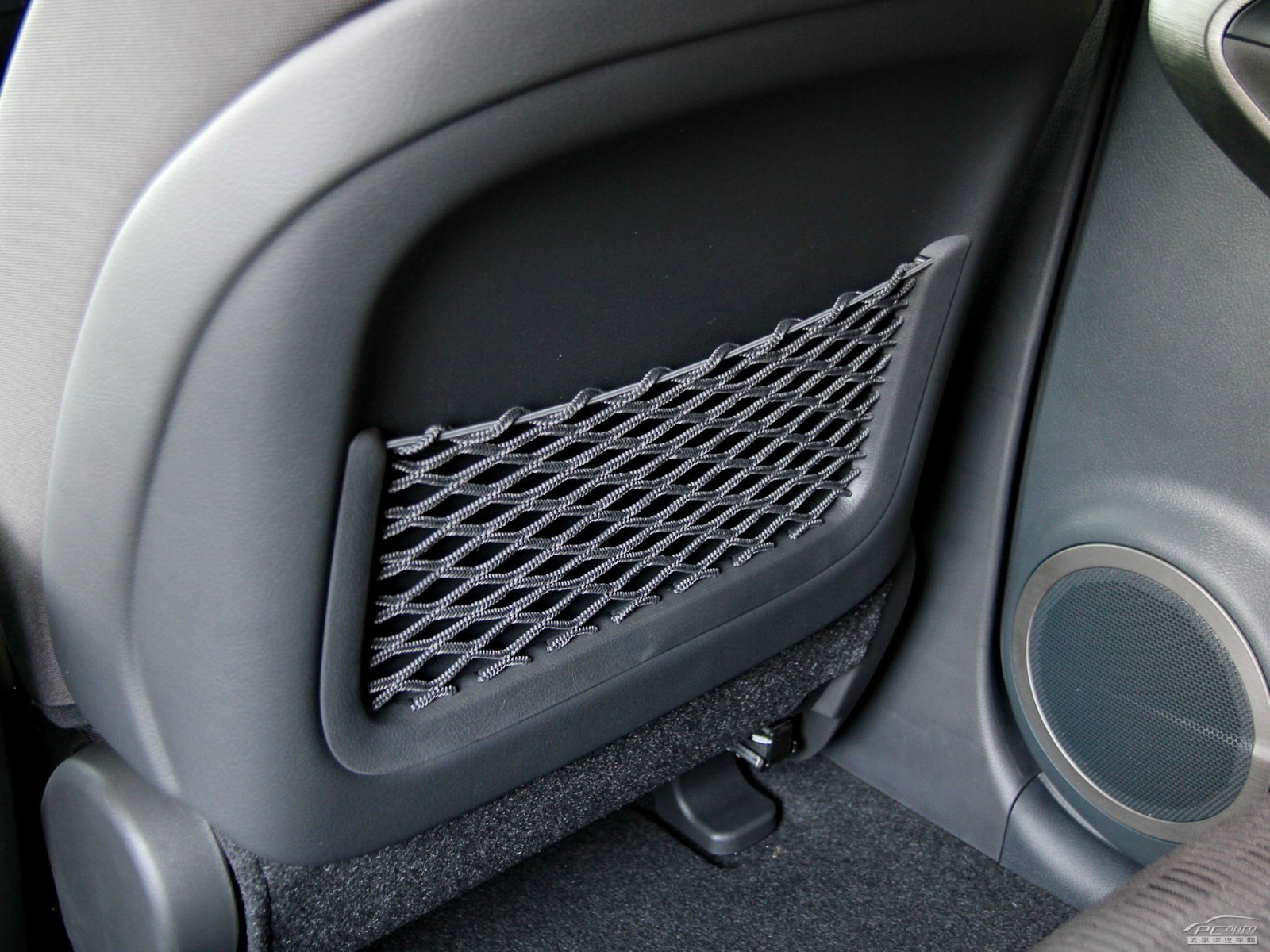 RAV4榮放空間高清大圖