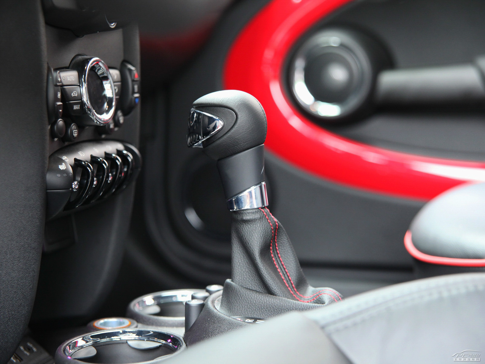MINI JCW COUPE內(nèi)飾高清大圖