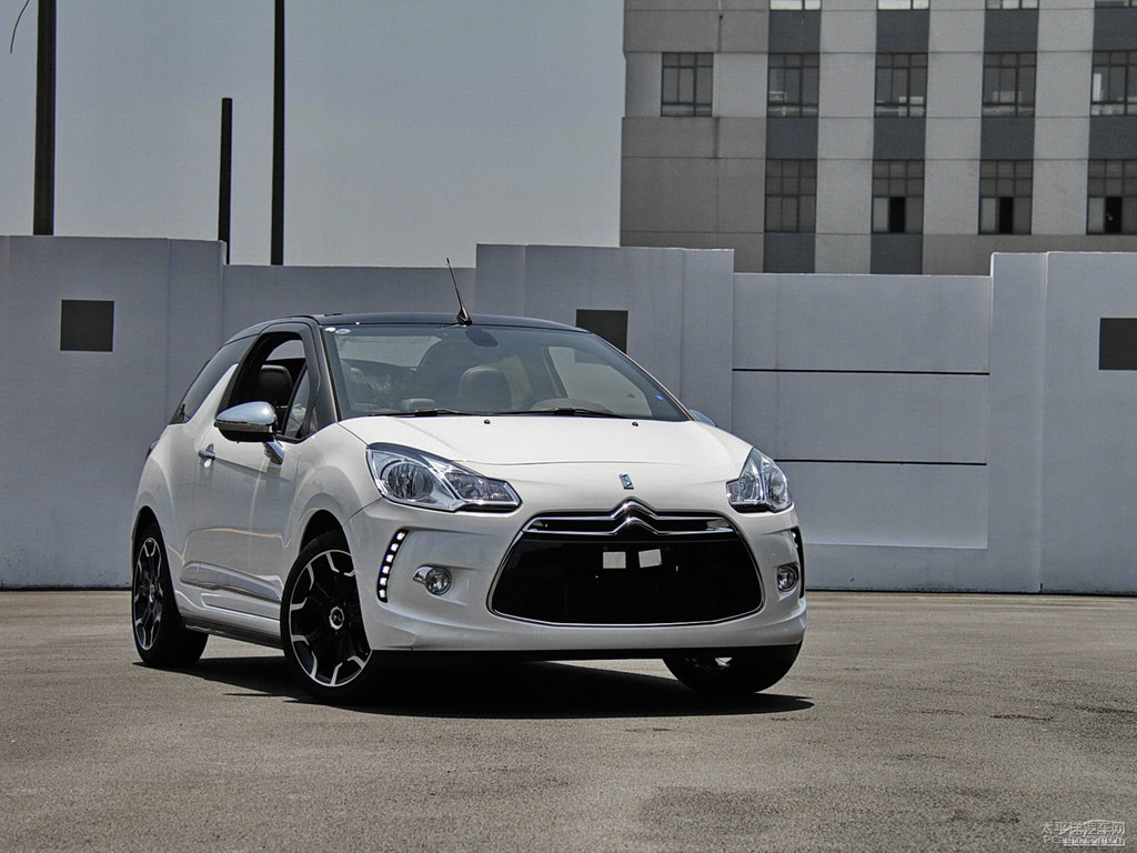 DS 3܇^^DƬ