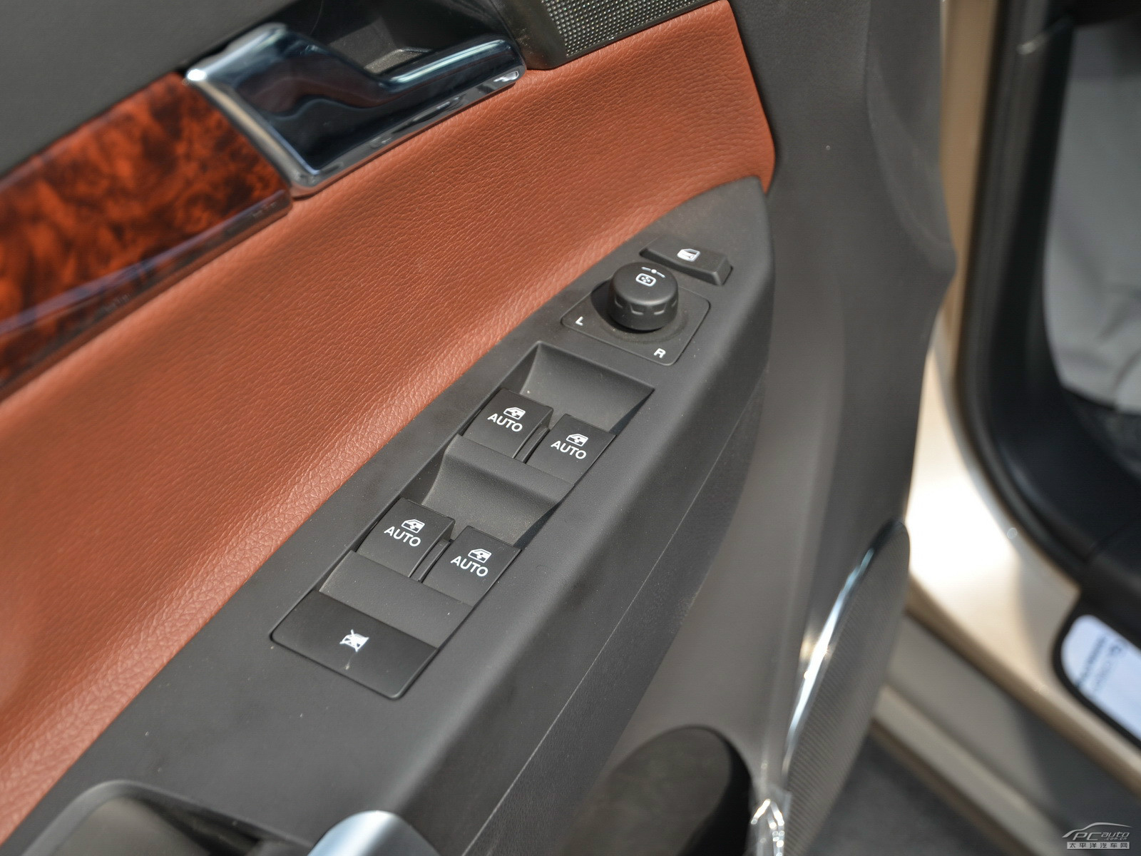 安德拉內(nèi)飾高清大圖