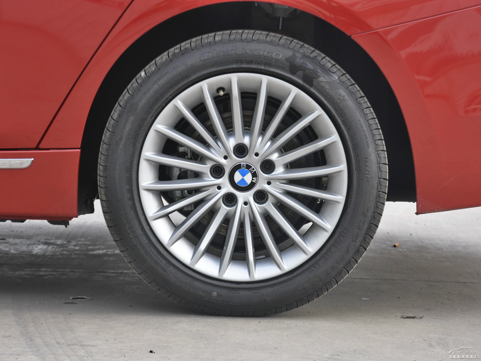 寶馬3系外觀高清大圖