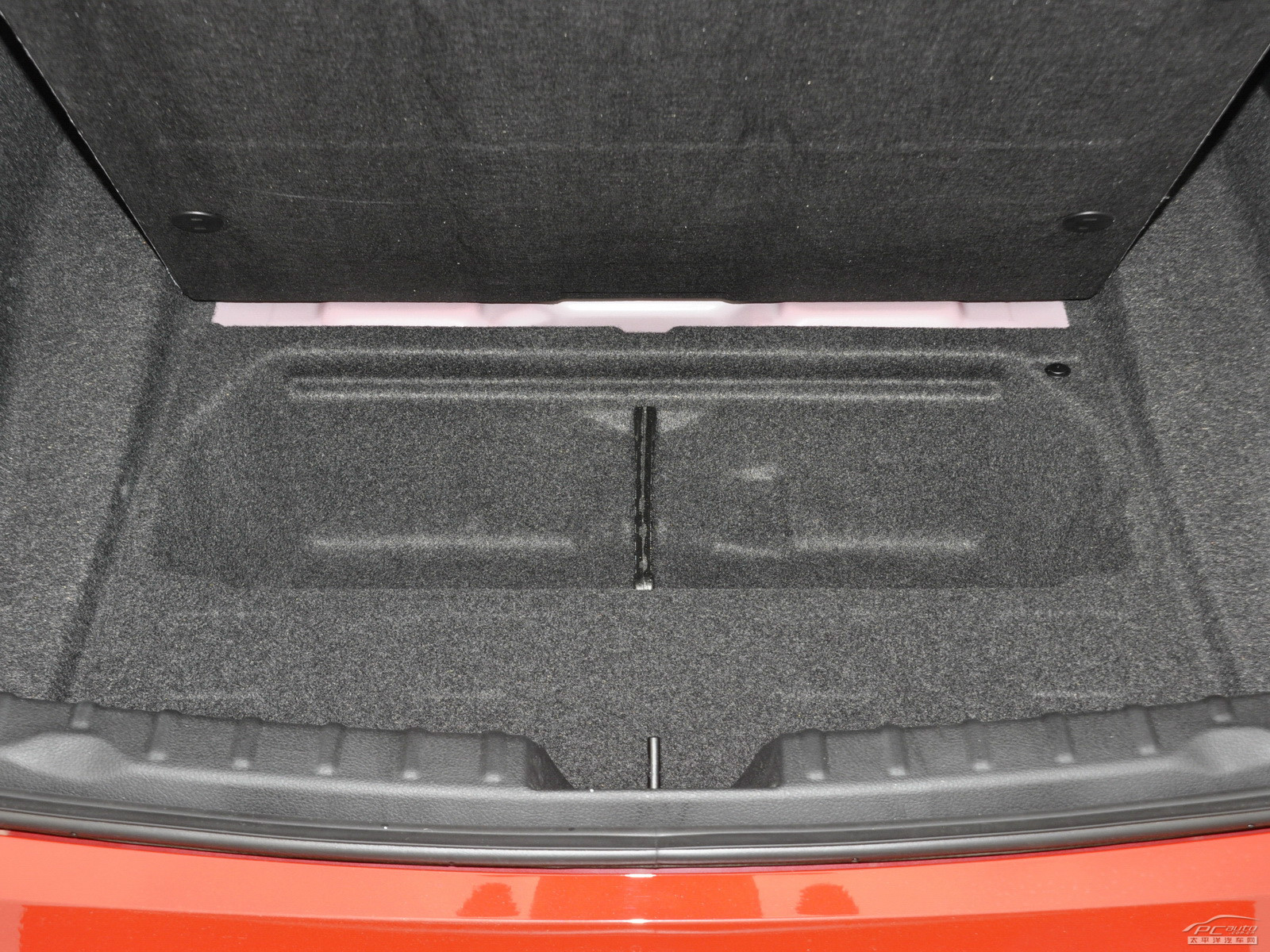 寶馬3系空間高清大圖