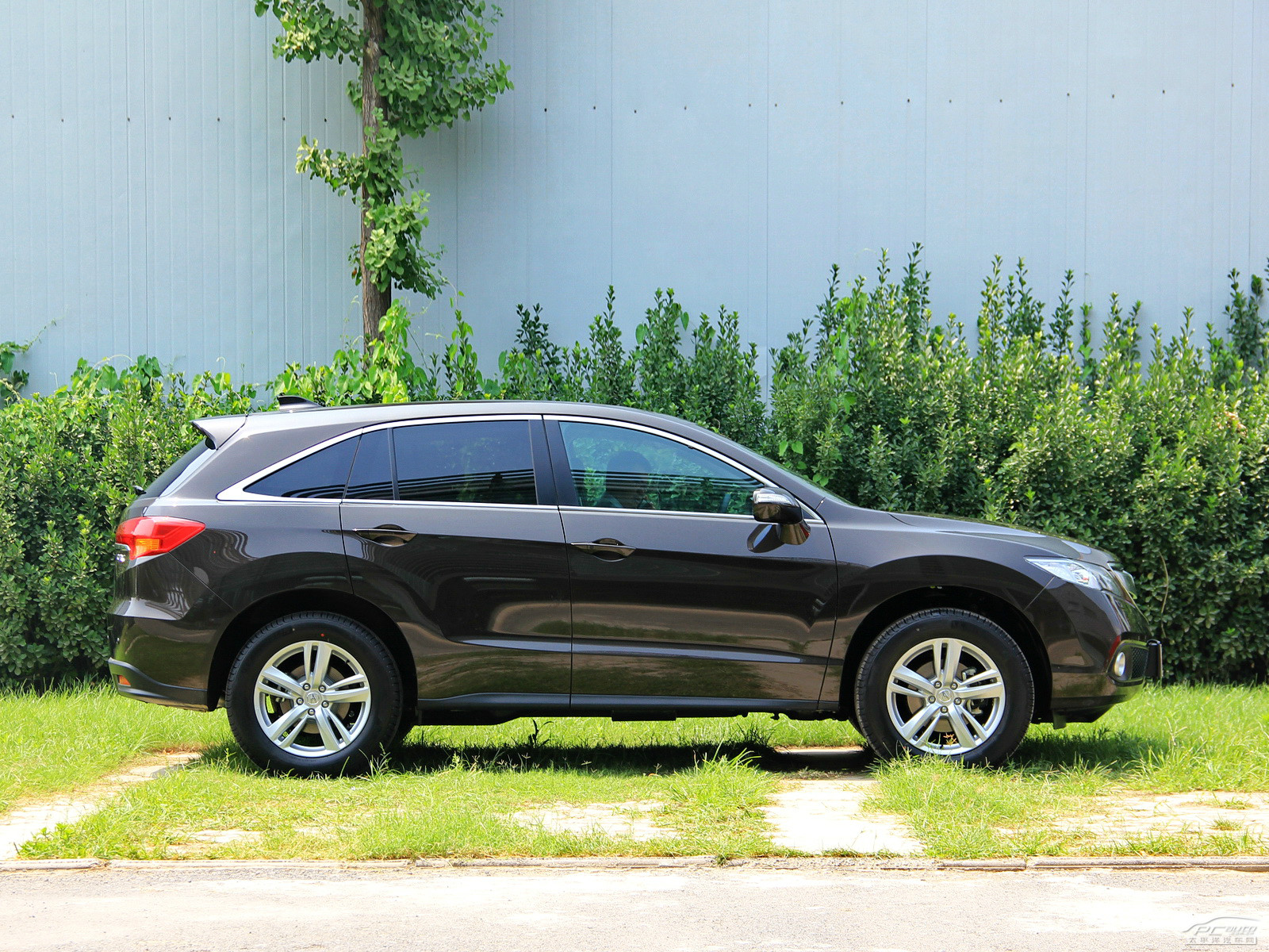 謳歌RDX(進(jìn)口)外觀高清大圖