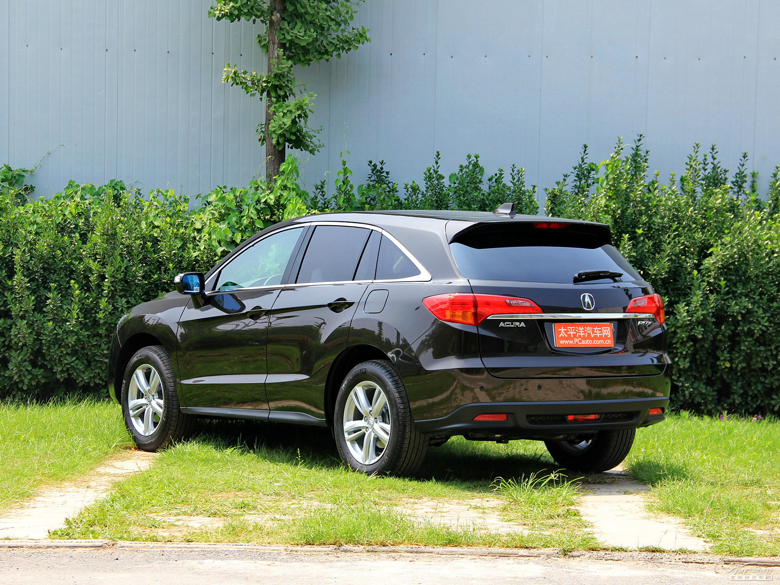 謳歌RDX(進(jìn)口)外觀高清大圖