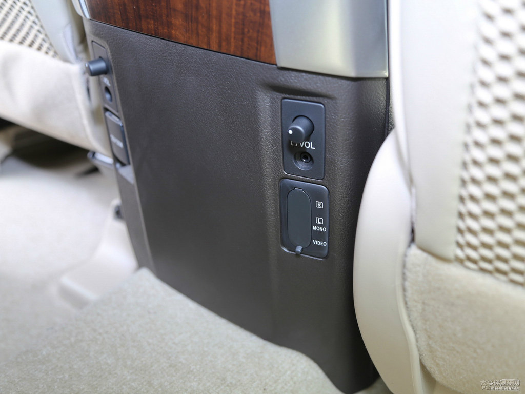 (j)ɫ(M(jn))΃(ni)DƬ