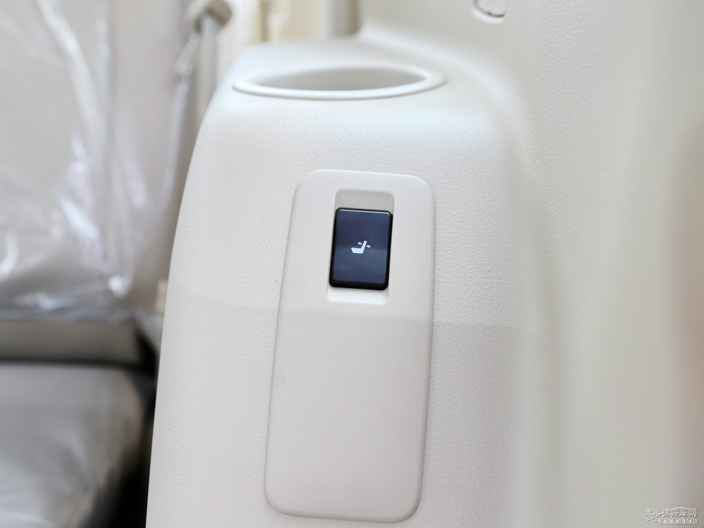 (j)ɫ(M(jn))΃(ni)DƬ