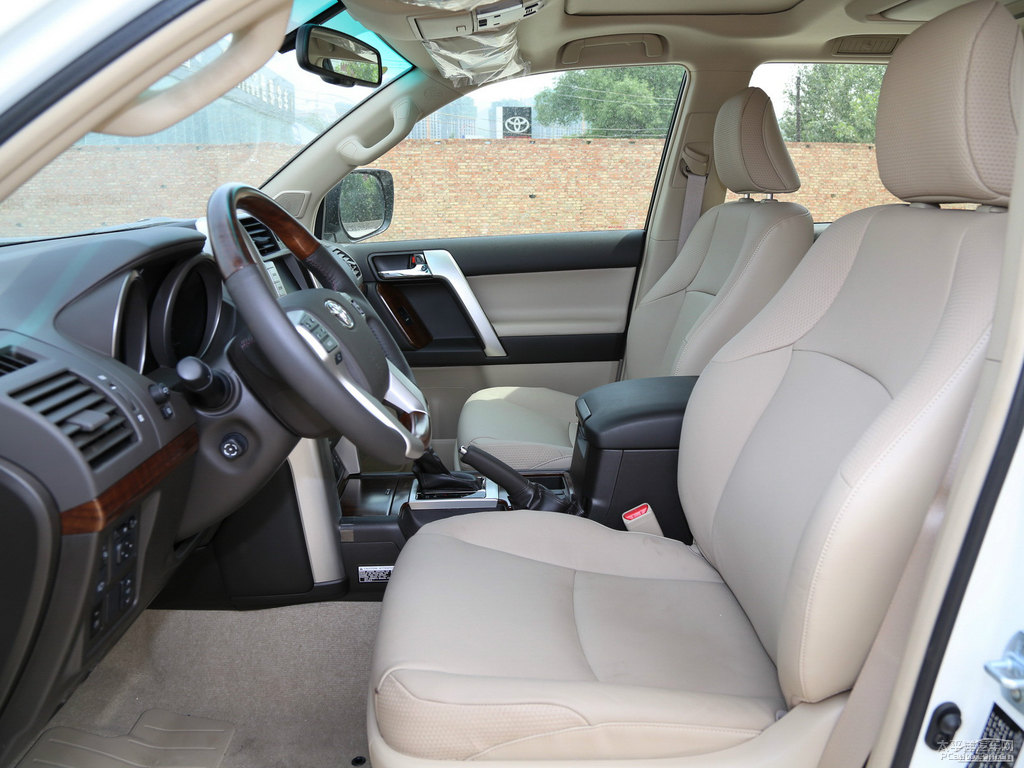 (j)ɫ(M(jn)){˿ggDƬ