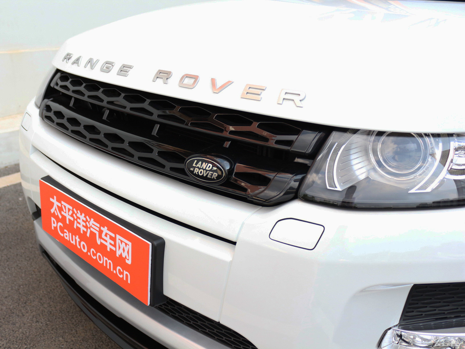 攬勝極光(進(jìn)口)外觀高清大圖