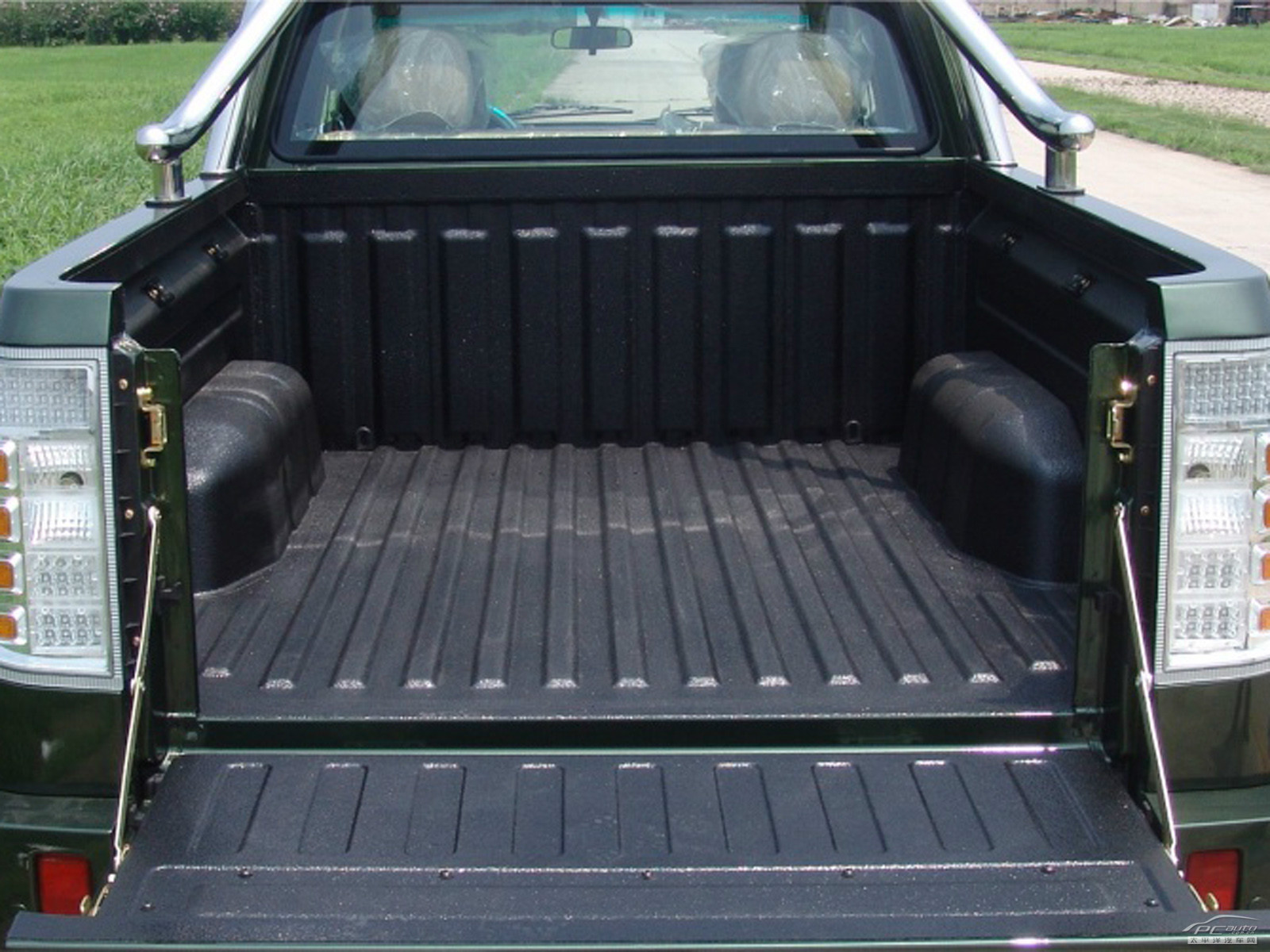 獵豹CT5空間高清大圖