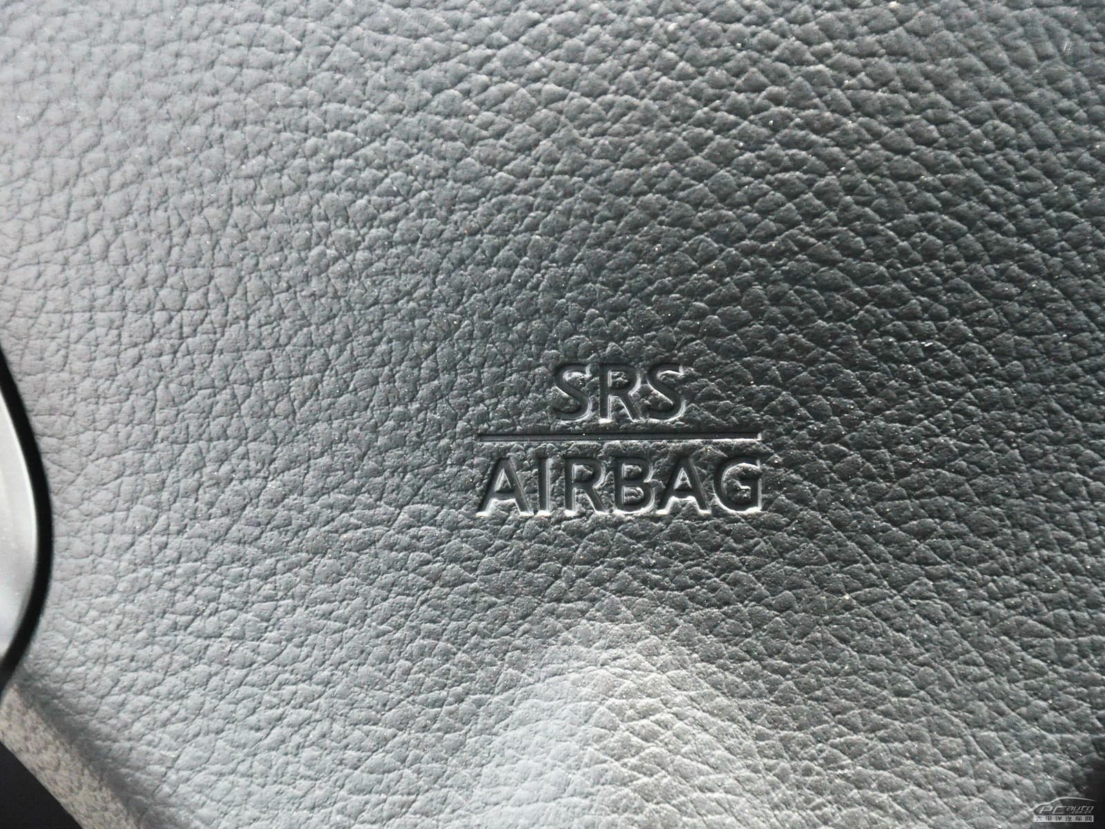 驪威內(nèi)飾高清大圖