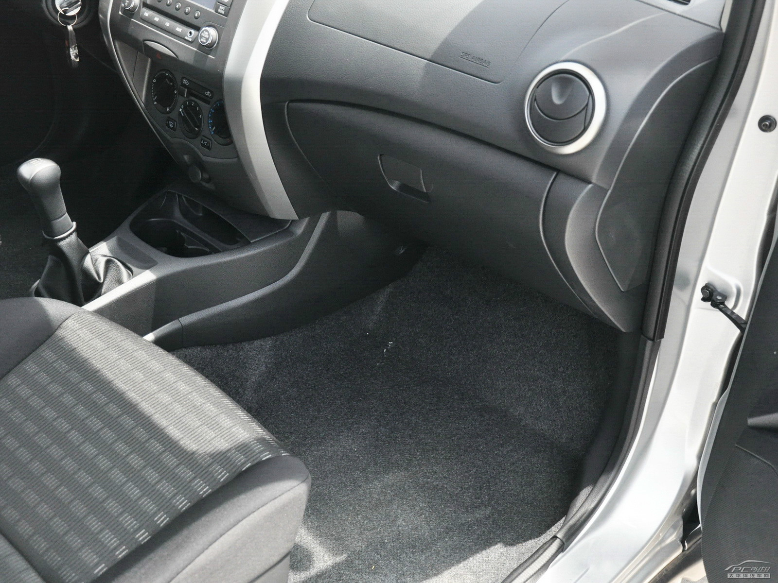 驪威內飾高清大圖