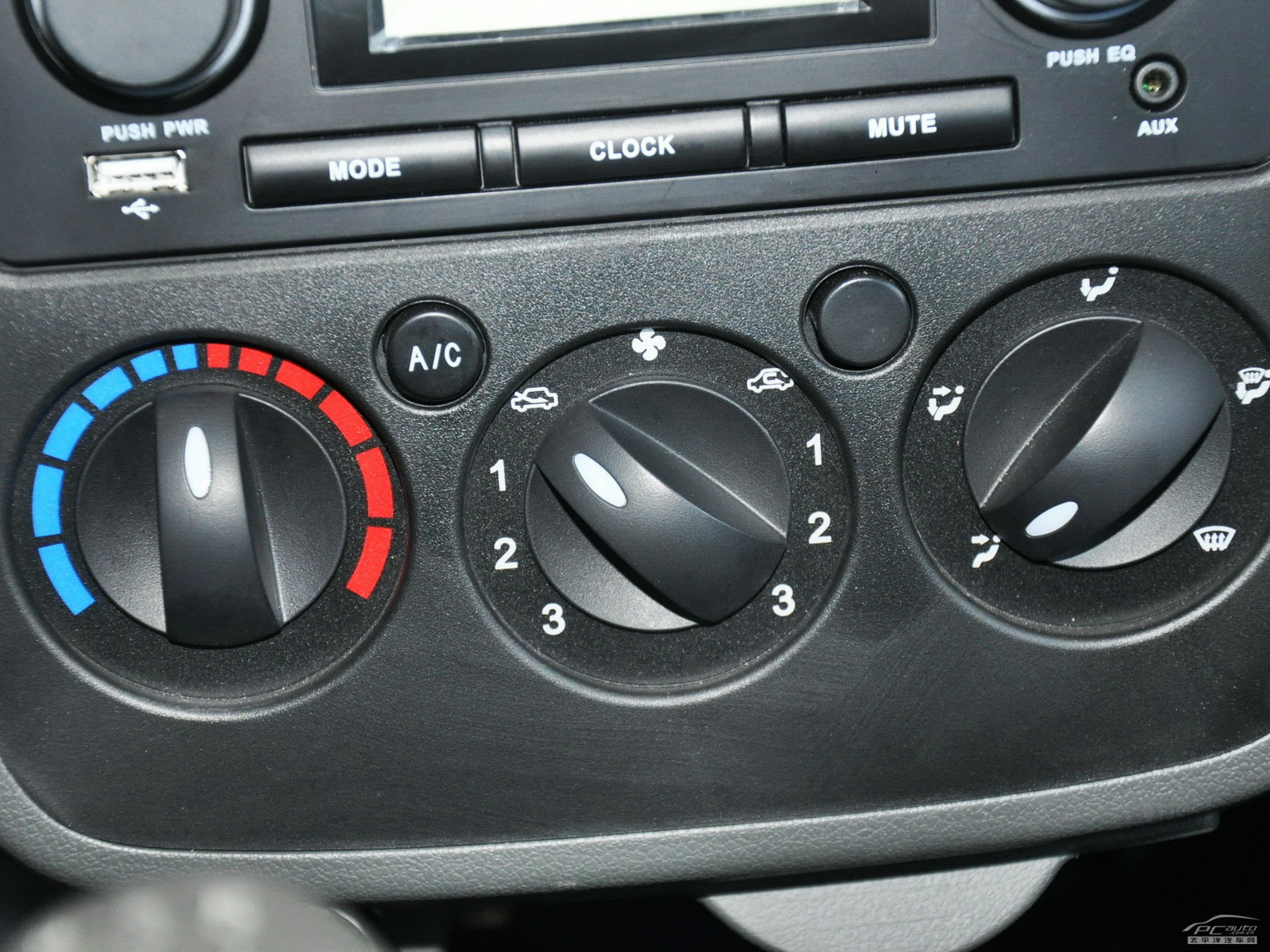 北汽威旺205內(nèi)飾高清大圖