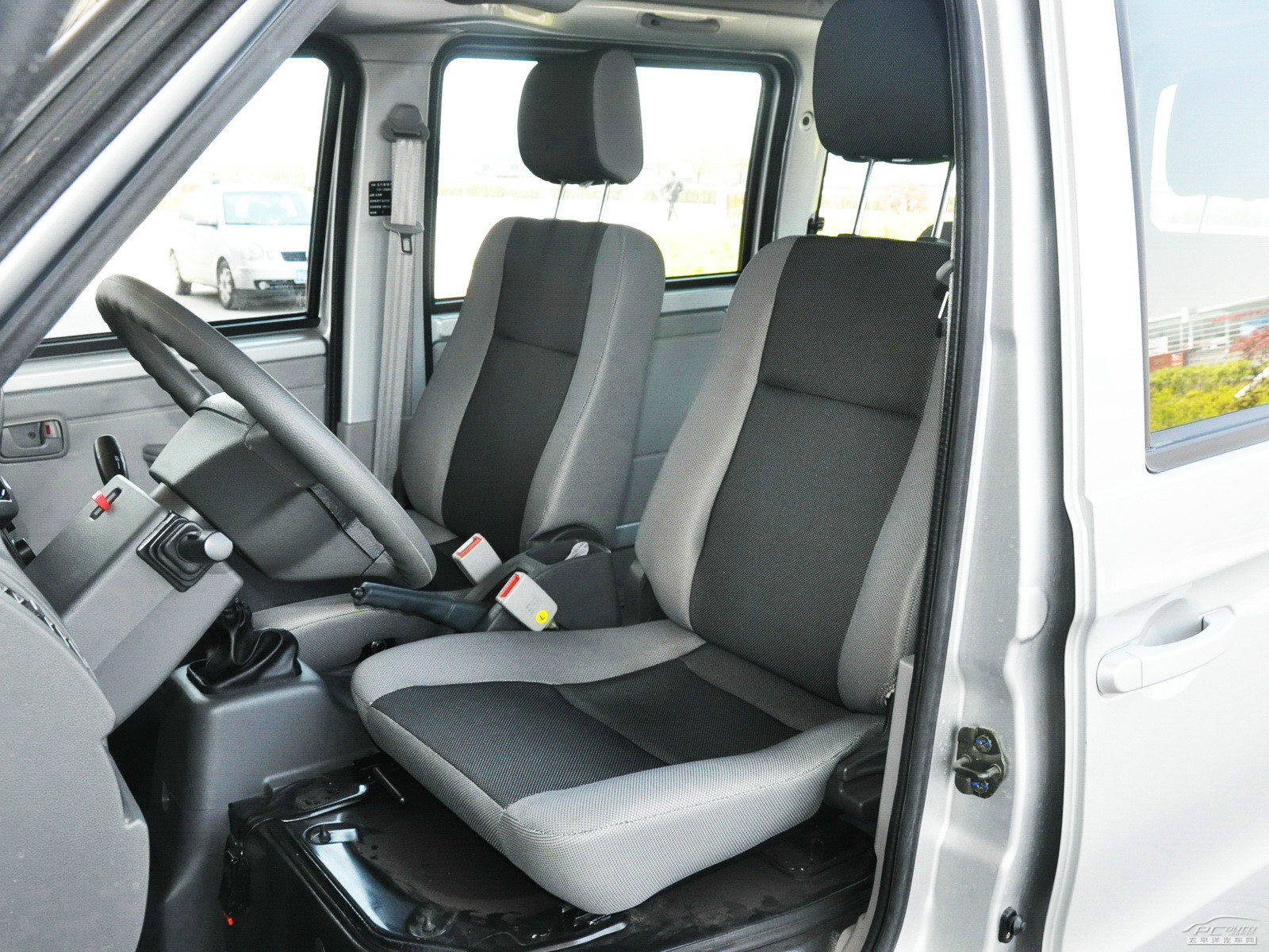 北汽威旺205空間高清大圖