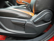 2013款 2.0T 手動 兩驅(qū)新銳版 2013款 2.0T 手動 兩驅(qū)新銳版
