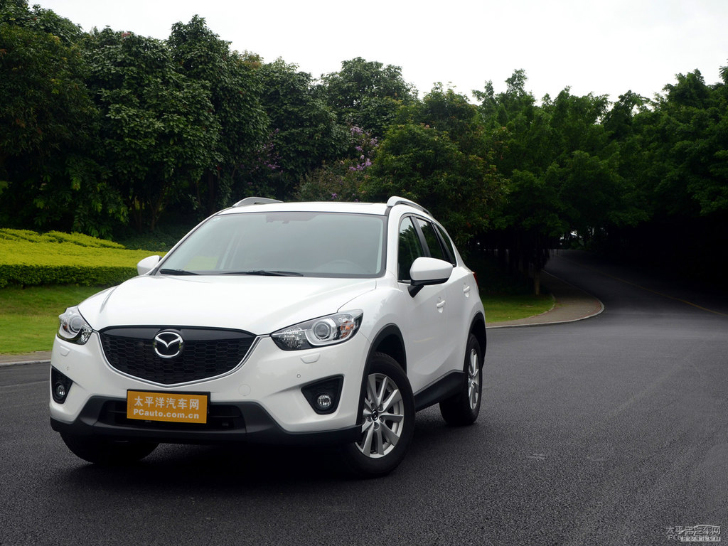 珠光白馬自達CX-5整車外觀外觀圖片