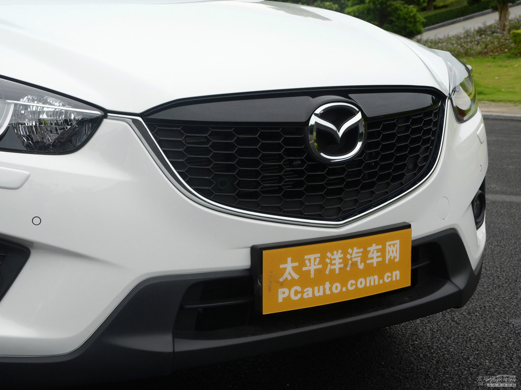 珠光白馬自達(dá)CX-5車頭外觀圖片