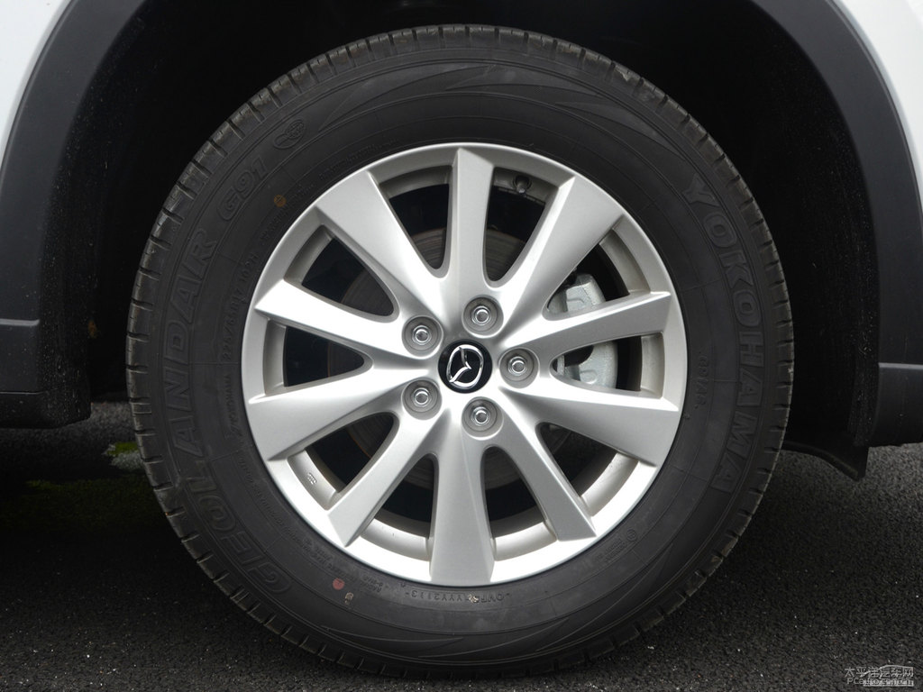 珠光白馬自達(dá)CX-5車身外觀圖片
