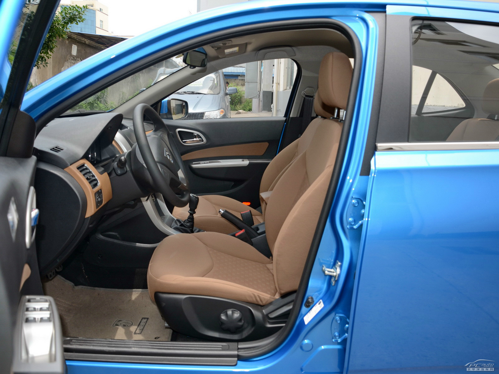 寶駿630空間高清大圖